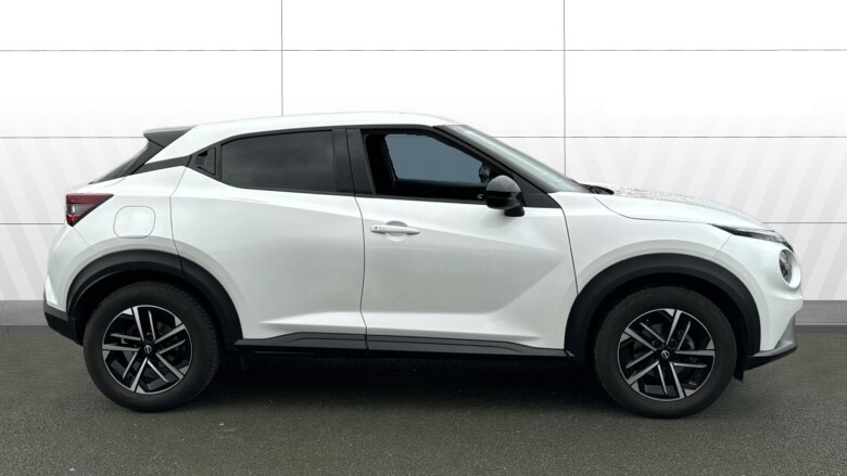 Nissan Juke 1.0 DiG-T N-Connecta 5dr DCT Petrol Hatchback